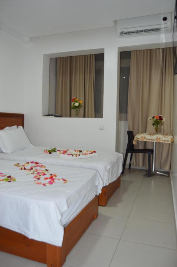 Hotel Zahrat Souss -Inezgane Екстер'єр фото